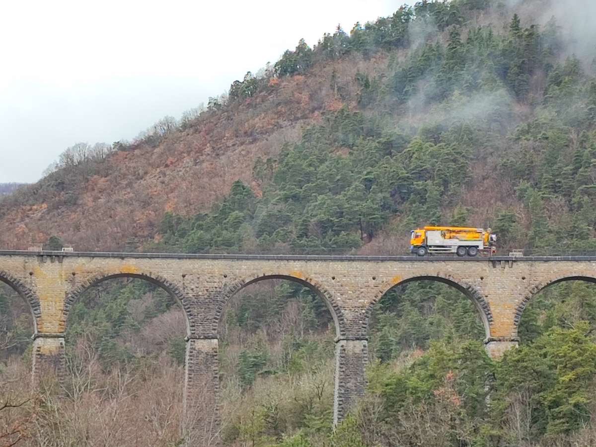 Hydrocureur Rail Route